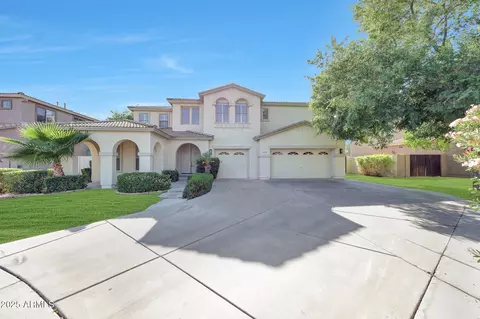 5726 W Park View Ln, Glendale, AZ 85310