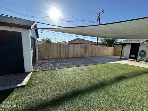 Exterior - 1615 E Roma Ave, Phoenix, AZ 85016 photo 2 of 4