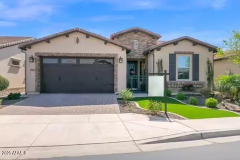 93 E Santa Lucia Ln, Queen Creek, AZ 85140