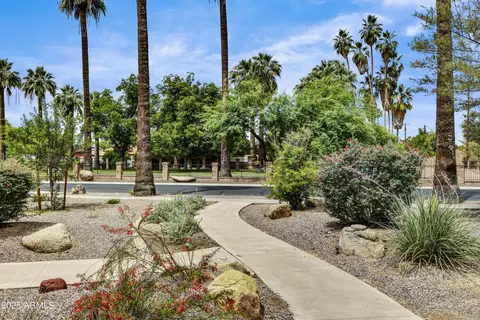 Exterior - 8749 N 11th Ave, Phoenix, AZ 85021 photo 2 of 6