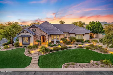6918 E Ivyglen St, Mesa, AZ 85207