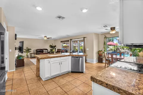 Kitchen - 3786 S Chaparral Rd, Apache Junction, AZ 85119 photo 6 of 7