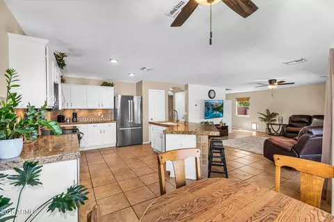 Kitchen - 3786 S Chaparral Rd, Apache Junction, AZ 85119 photo 4 of 7