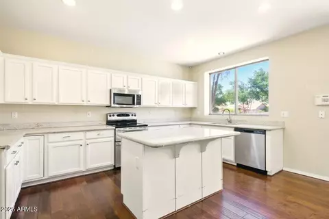 Kitchen - 2880 E Nunneley Rd, Gilbert, AZ 85296 photo 4 of 4