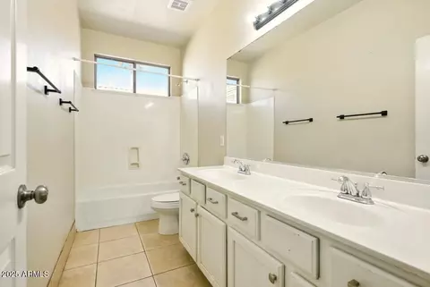 Bath - 2880 E Nunneley Rd, Gilbert, AZ 85296 photo 3 of 4