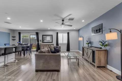 4732 S 38th Gln, Phoenix, AZ 85041 photo 9