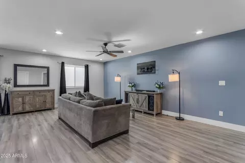 4732 S 38th Gln, Phoenix, AZ 85041 photo 10