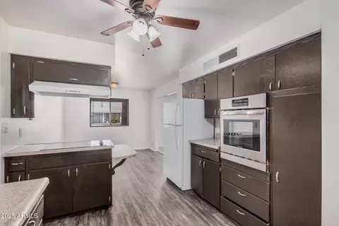 Kitchen - 5415 E Butte St, Mesa, AZ 85205 photo 3 of 3