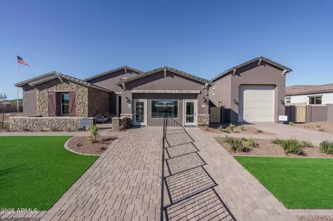 43712 N Acadia Way, New River, AZ 85087