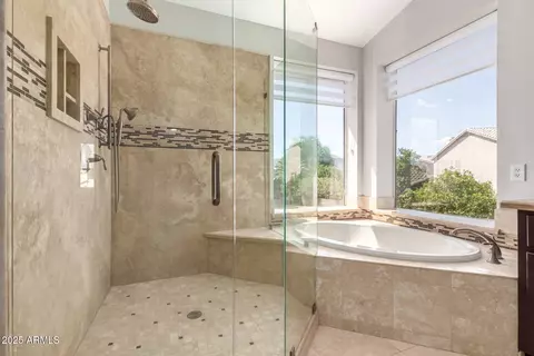 Bath - 3132 E Wildwood Dr, Phoenix, AZ 85048 photo 3 of 5