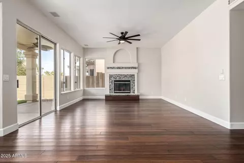 Living - 3132 E Wildwood Dr, Phoenix, AZ 85048 photo 6 of 9