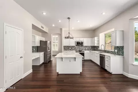 Kitchen - 3132 E Wildwood Dr, Phoenix, AZ 85048 photo 1 of 6