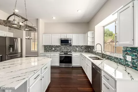 Kitchen - 3132 E Wildwood Dr, Phoenix, AZ 85048 photo 2 of 6