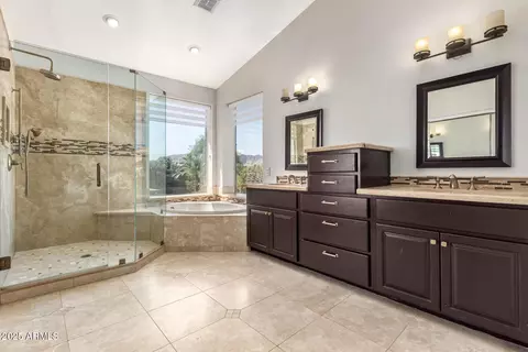 Bath - 3132 E Wildwood Dr, Phoenix, AZ 85048 photo 2 of 5