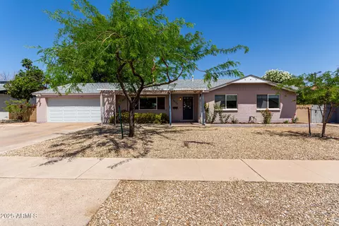 3030 E Shangri La Rd, Phoenix, AZ 85028