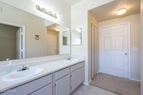 Bath - 3236 E Chandler Blvd #2003, Phoenix, AZ 85048 photo 3 of 3