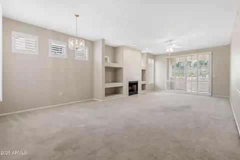 1747 E Northern Ave #104, Phoenix, AZ 85020