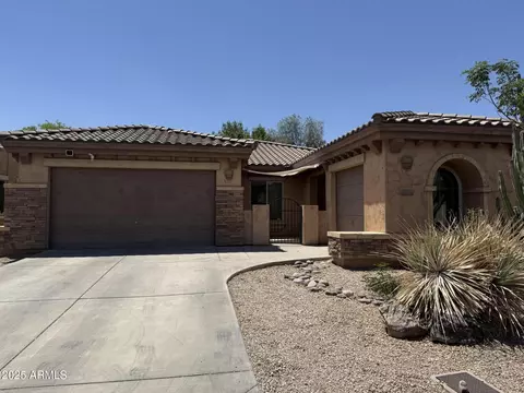 Exterior - 2014 N 93rd Dr, Phoenix, AZ 85037 photo 2 of 4
