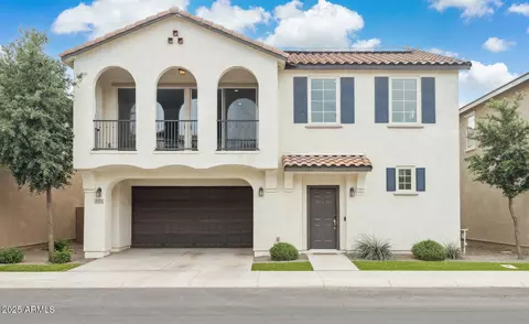 4353 Erie St, Gilbert, AZ 85295