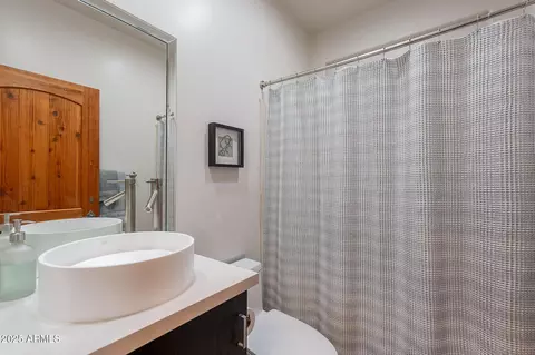 Bath - 3405 E Knox Rd, Phoenix, AZ 85044 photo 7 of 8