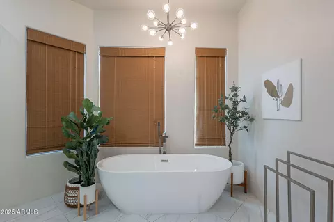 Bath - 3405 E Knox Rd, Phoenix, AZ 85044 photo 3 of 8