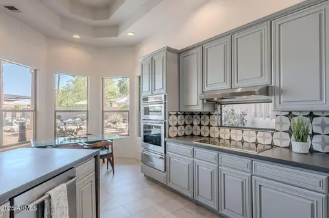 Kitchen - 3405 E Knox Rd, Phoenix, AZ 85044 photo 3 of 4