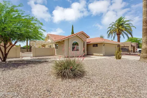 25462 S Truro Dr, Sun Lakes, AZ 85248