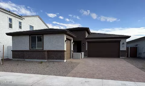 18063 W Larkspur Dr, Goodyear, AZ 85338