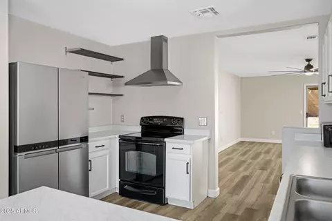 2625 E Beverly Rd, Phoenix, AZ 85042 photo 8
