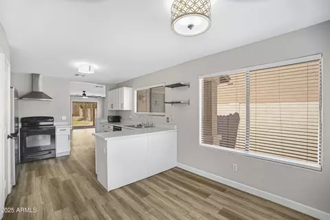 2625 E Beverly Rd, Phoenix, AZ 85042 photo 12