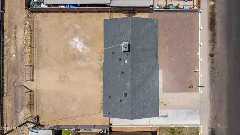 View/Area - 927 E Greenway Rd, Phoenix, AZ 85042 photo 6 of 9