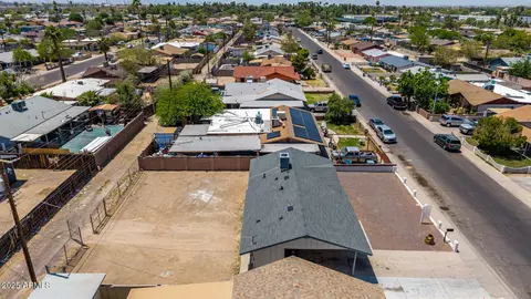 View/Area - 927 E Greenway Rd, Phoenix, AZ 85042 photo 5 of 9