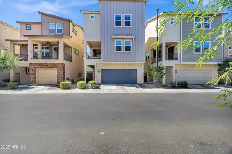 751 W Flintlock Way, Chandler, AZ 85286