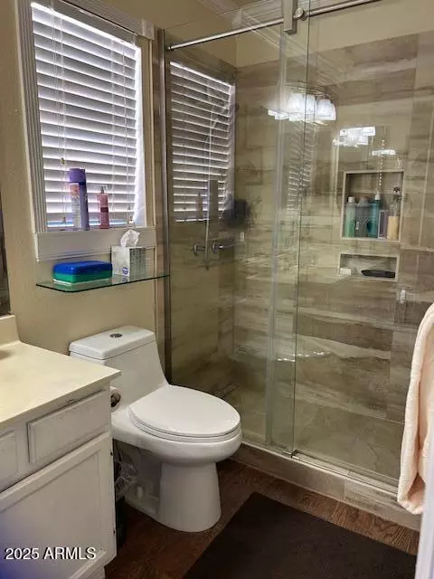 Bath - 1402 E Wescott Dr, Phoenix, AZ 85024 photo 3 of 3