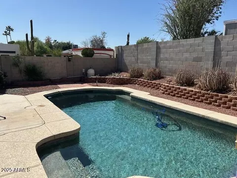 1402 E Wescott Dr, Phoenix, AZ 85024