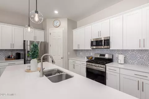 3081 E Desert Broom Pl, Chandler, AZ 85286 photo 17