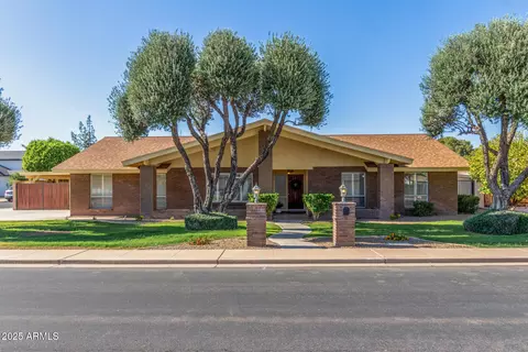 1704 E Hackamore St, Mesa, AZ 85203