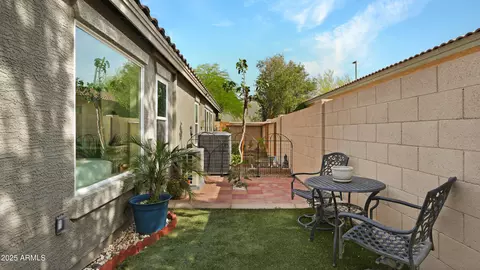 Exterior - 4073 E Stable Ct, Gilbert, AZ 85297 photo 4 of 13