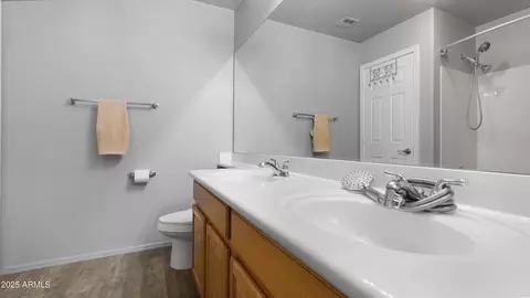 Bath - 4073 E Stable Ct, Gilbert, AZ 85297 photo 3 of 3