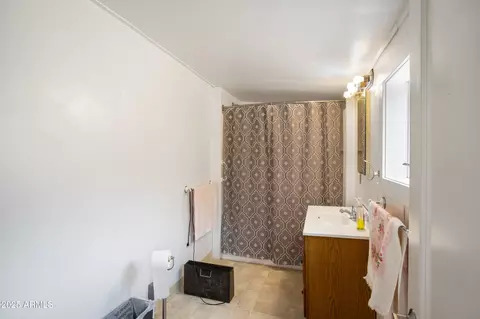 Bath - 316 B St, Bisbee, AZ 85603 photo 2 of 2