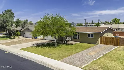 View/Area - 308 E La Jolla Dr, Tempe, AZ 85282 photo 3 of 4