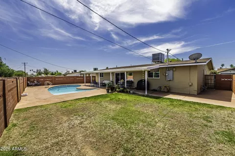 Exterior - 308 E La Jolla Dr, Tempe, AZ 85282 photo 4 of 6