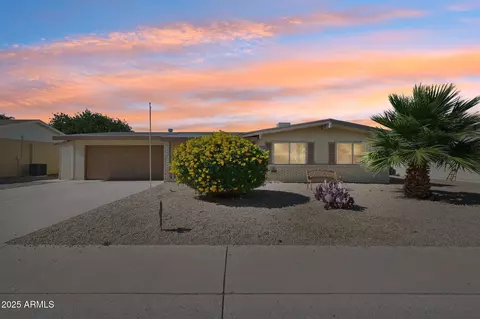 11044 W Cheryl Dr, Sun City, AZ 85351