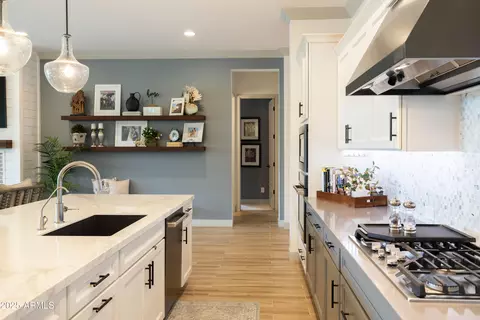 Kitchen - 5515 S Caisson Way, Mesa, AZ 85212 photo 5 of 8