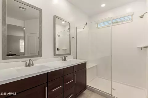 Bath - 9535 E Tupelo Ave, Mesa, AZ 85212 photo 2 of 3
