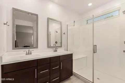 Bath - 9535 E Tupelo Ave, Mesa, AZ 85212 photo 1 of 3