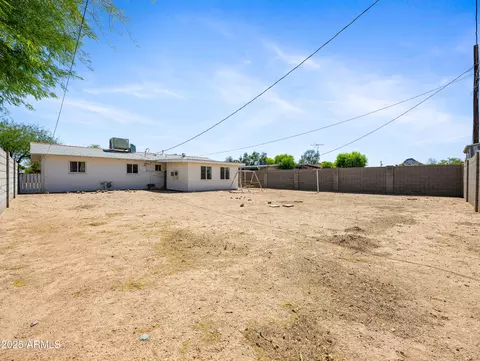 2834 E Michael Dr, Phoenix, AZ 85032 photo 27