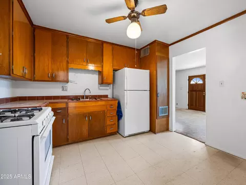 2834 E Michael Dr, Phoenix, AZ 85032 photo 18