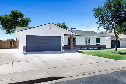 Exterior - 640 S 34th St, Mesa, AZ 85204 photo 2 of 7