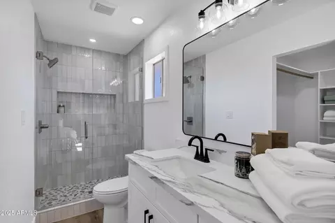 Bath - 640 S 34th St, Mesa, AZ 85204 photo 2 of 2